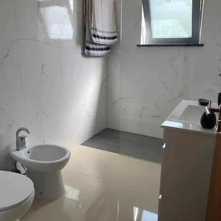 Casa Escaleiras Praia da Vitoria